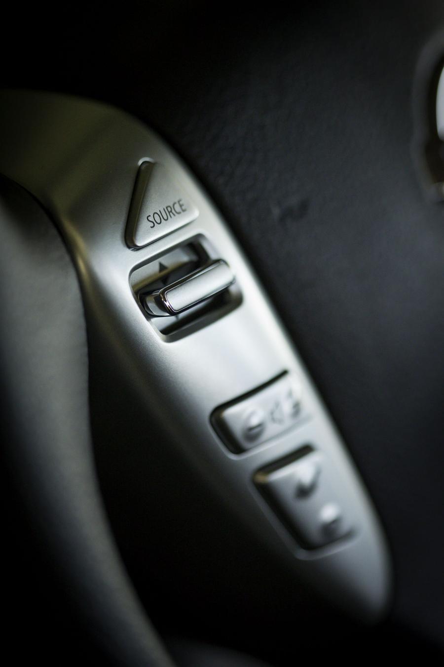  Nissan Versa Note 2014 года  (фото 57 из 137)